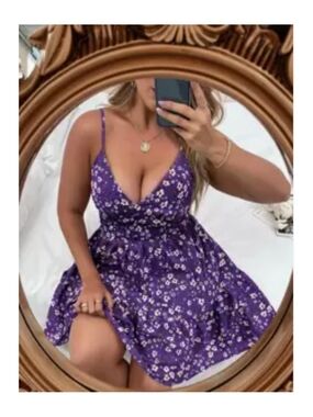 SHEIN CURVE Size 0XL         Purple Floral Spaghetti-Strap Dress